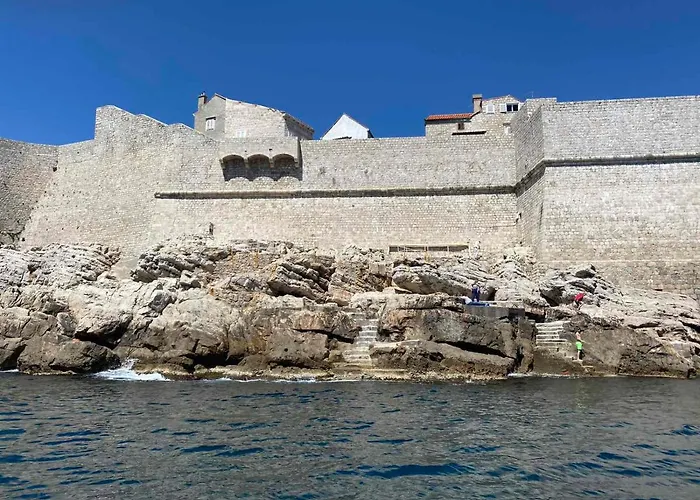 Nikili Apartment Old City